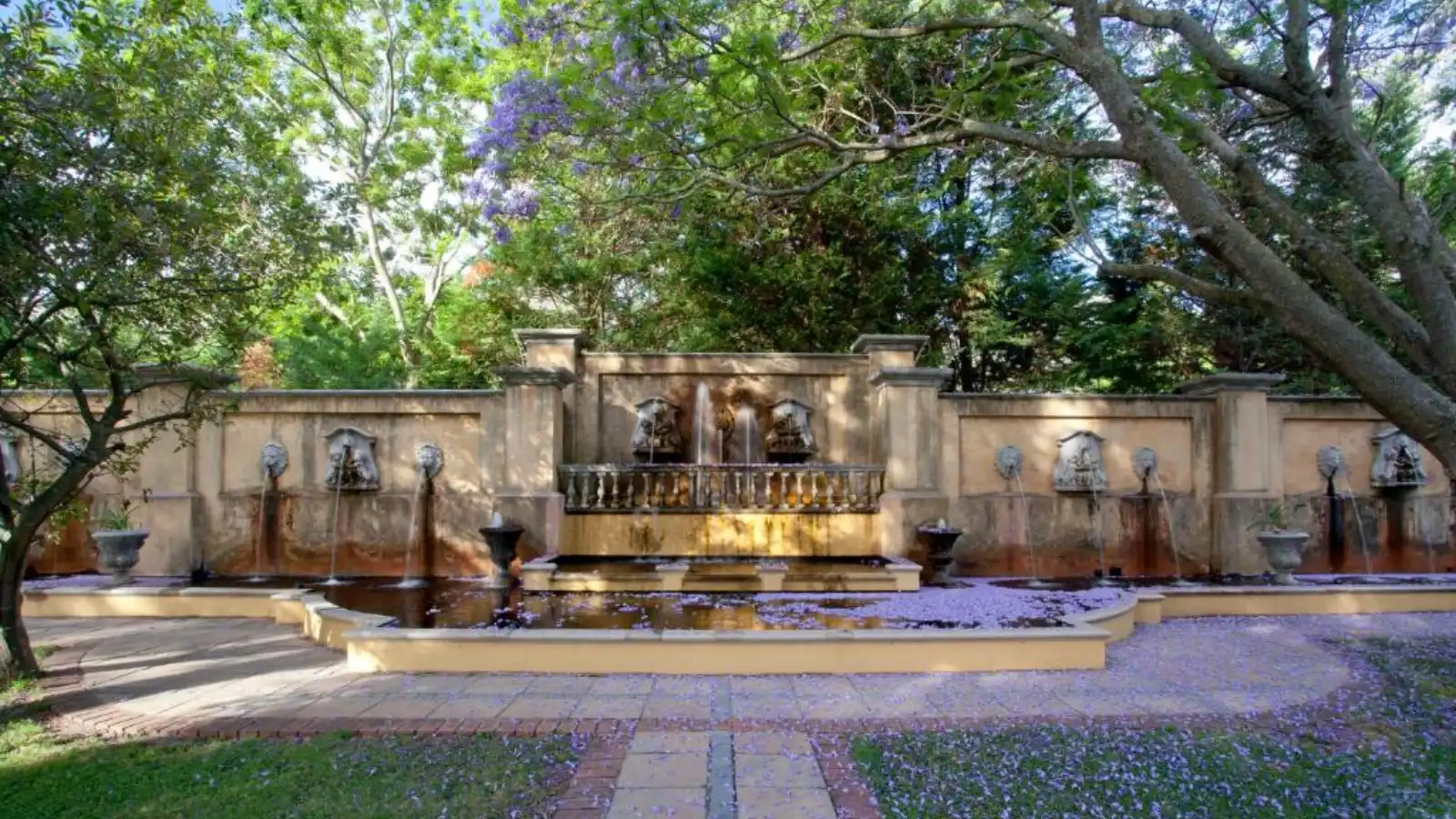 Offers at Franschhoek Country House Villas